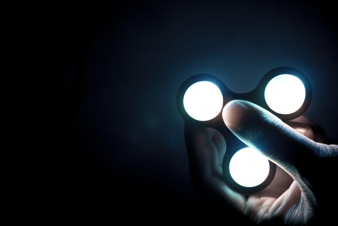Fidget spinner com LEDs