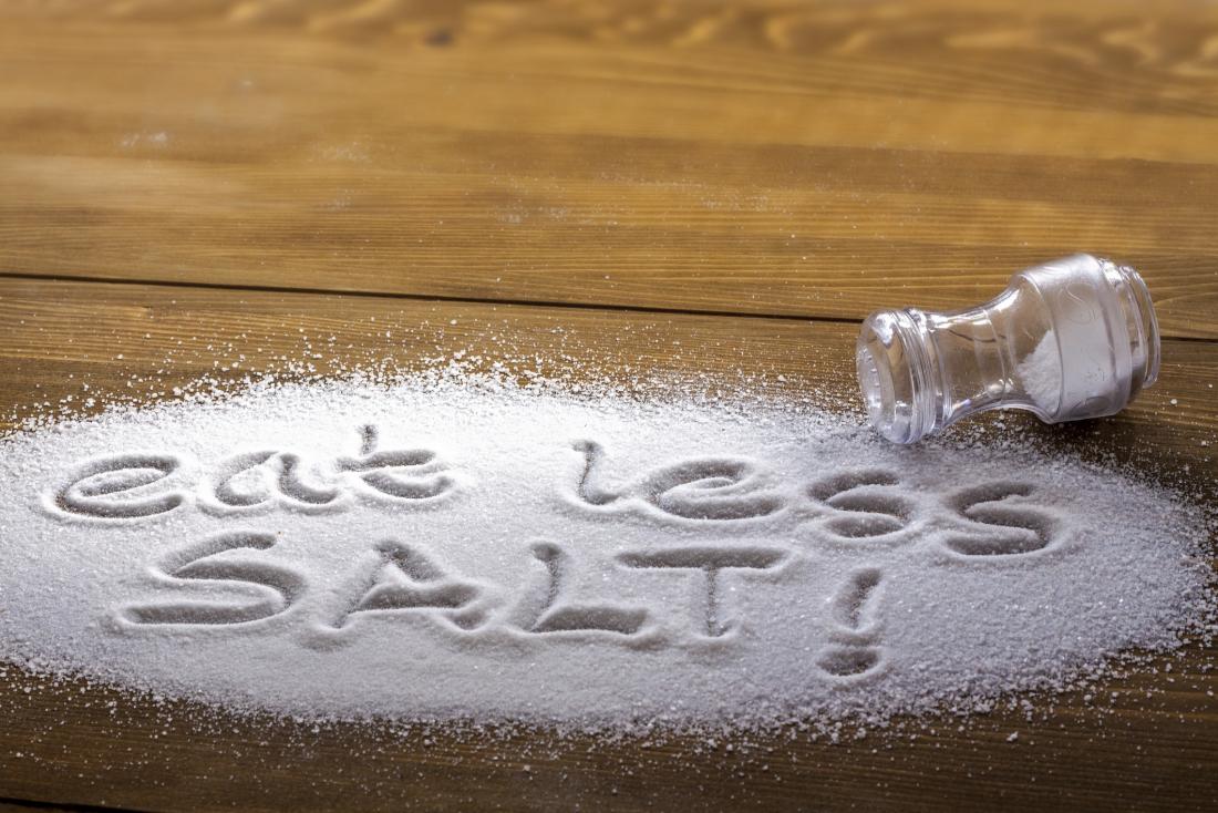 verschüttetes Salz Recht essen weniger Salz