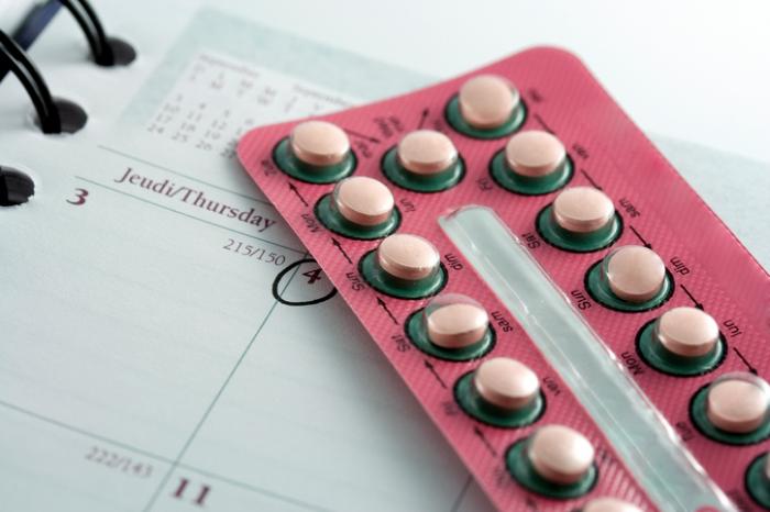 pigułka antykoncepcyjna na szczycie pamiętnika