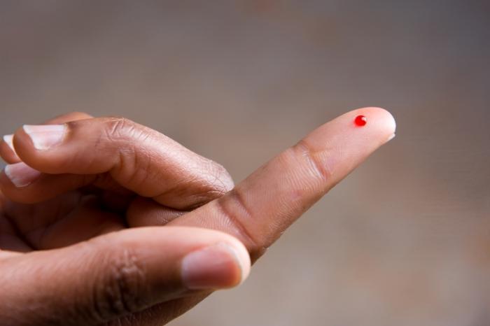 Blut an einem Finger
