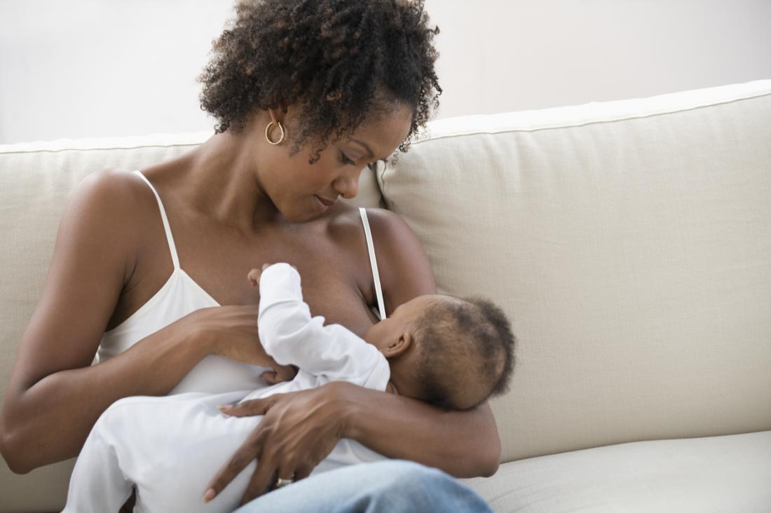 Окситоцинът е важен по време на раждане и кърмене.